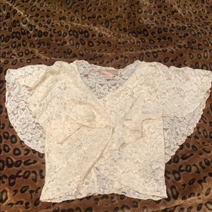 Women’s Love 21 Lace shawl